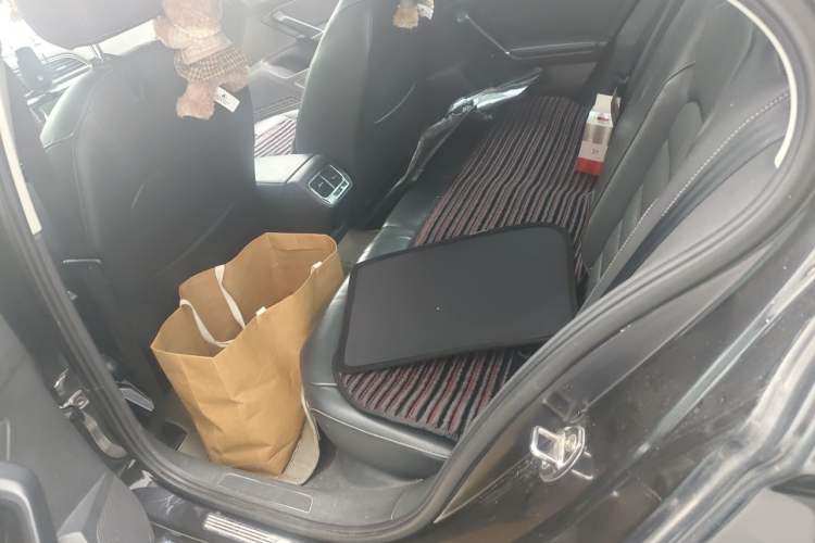 Used Volkswagen Lamando 2015 280TSI DSG Comfort Edition Left Rear Seat