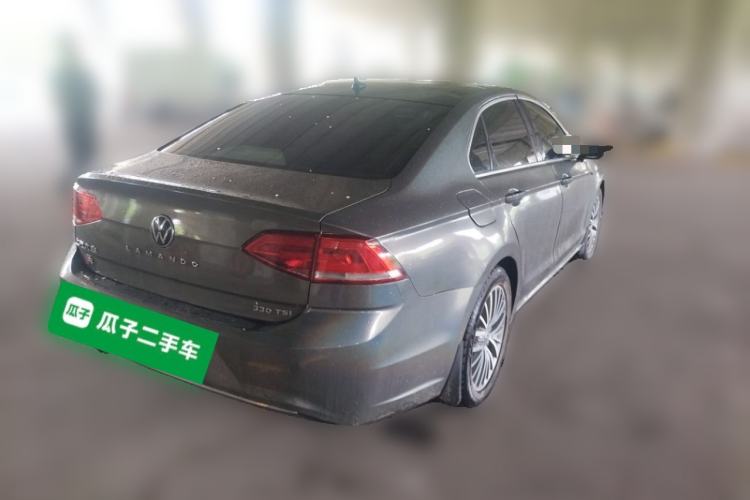 Used Volkswagen Lamando 2015 330TSI DSG Luxury Edition Rear Right 45 Deg