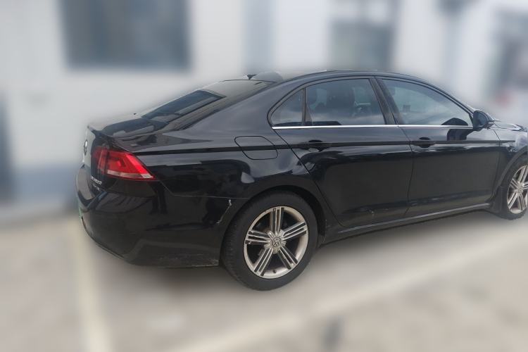 Used Volkswagen Lamando 2015 280TSI DSG Comfort Edition Rear Right 45 Deg