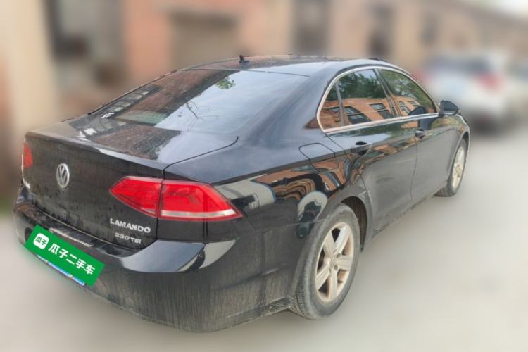 Used Volkswagen Lamando 2015 230TSI DSG Fashion Edition Rear Right 45 Deg