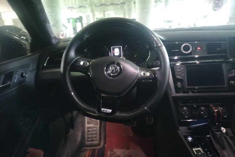 Used Volkswagen Lamando 2015 330TSI DSG Luxury Edition Steering Wheel