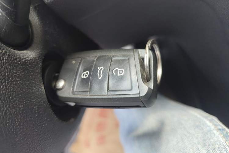 Used Volkswagen Lamando 2015 280TSI DSG Comfort Edition Vehicle Key