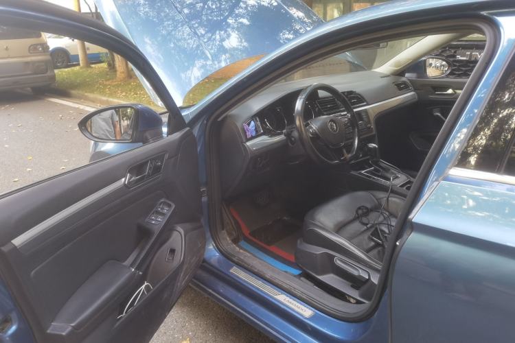 Used Volkswagen Lamando 2015 330TSI DSG Comfort Edition Driver Seat