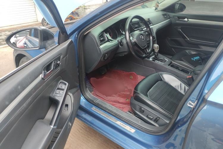 Used Volkswagen Lamando 2015 330TSI DSG Luxury Edition Driver Seat