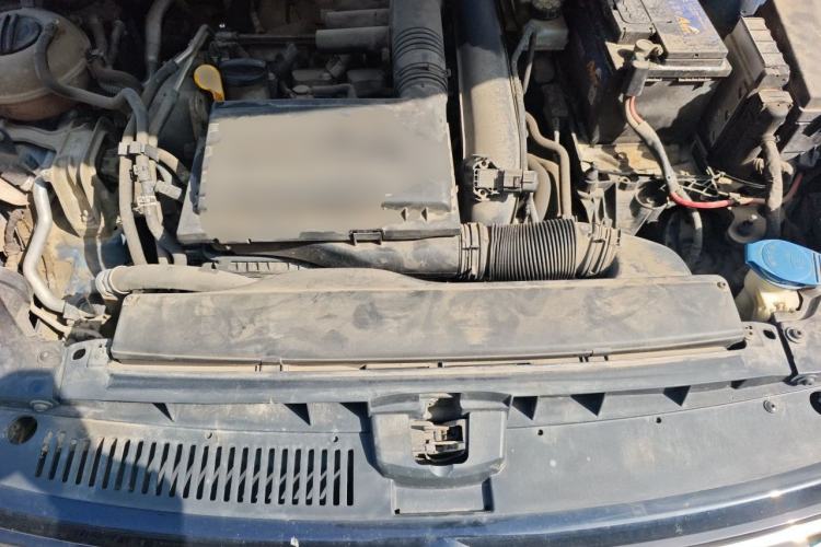 Used Volkswagen Lamando 2015 280TSI DSG Comfort Edition Engine Bay