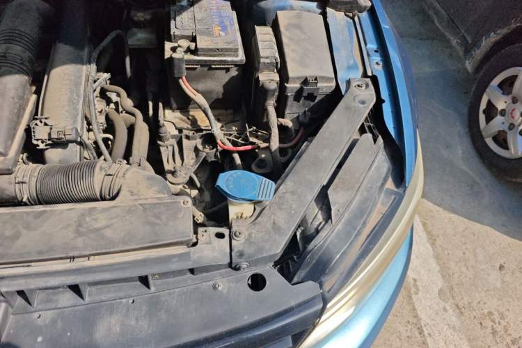Used Volkswagen Lamando 2015 280TSI DSG Comfort Edition Engine Bay Left