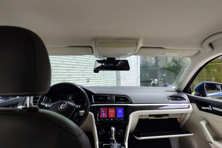 Used Volkswagen Lamando 2015 280TSI DSG Comfort Edition Headliner