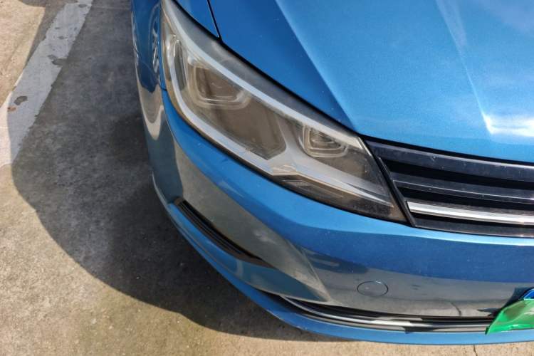 Used Volkswagen Lamando 2015 280TSI DSG Comfort Edition Right Front Headlight