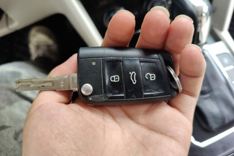 Used Volkswagen Lamando 2015 280TSI DSG Comfort Edition Vehicle Key