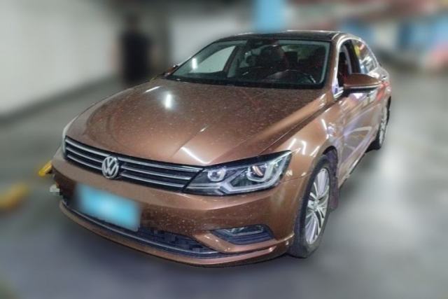 Ojetý Volkswagen Lamando 2015 280TSI DSG Luxury Edition