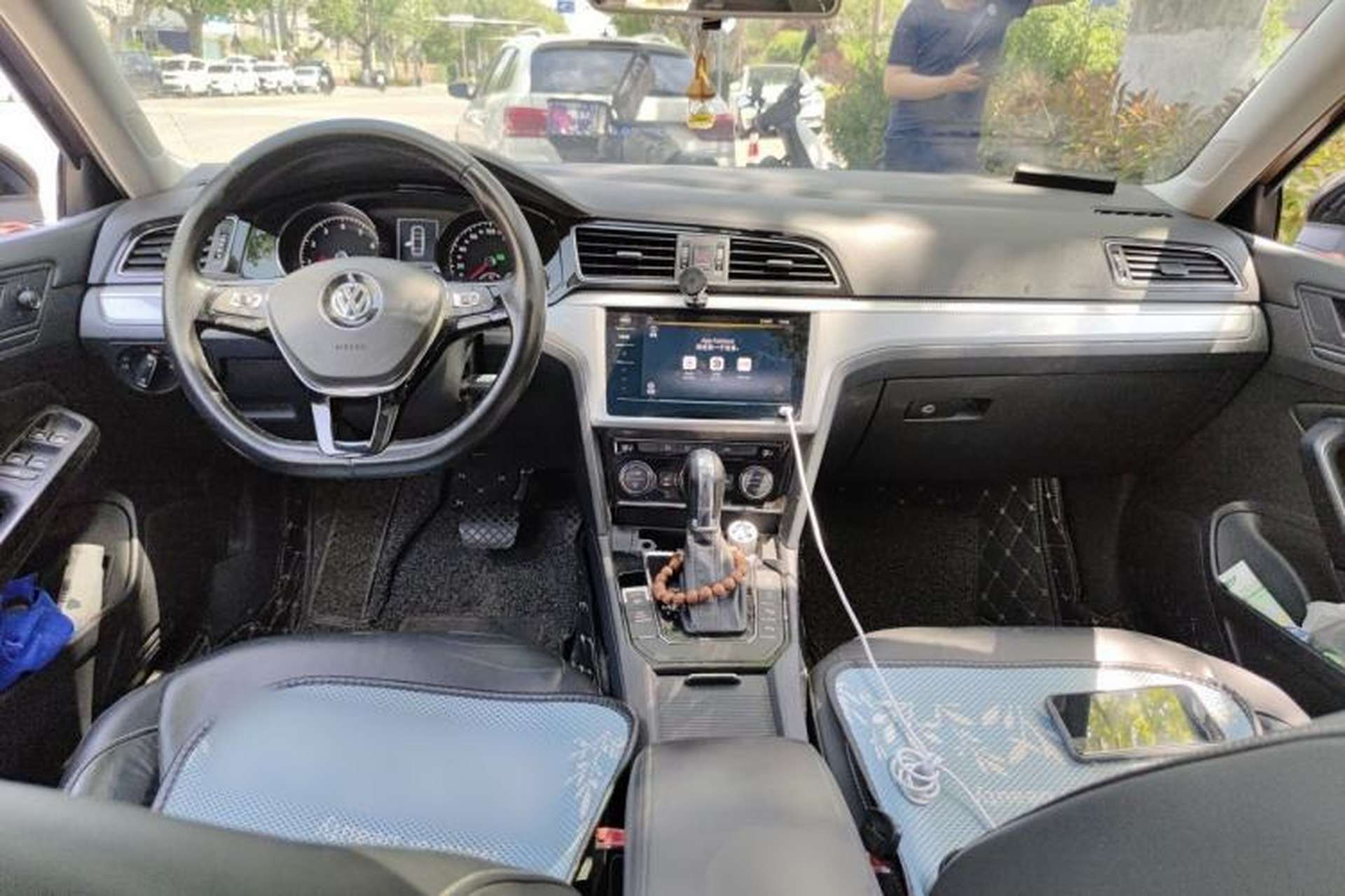 Used Volkswagen Lamando 2015 280TSI DSG Comfort Edition Center Console
