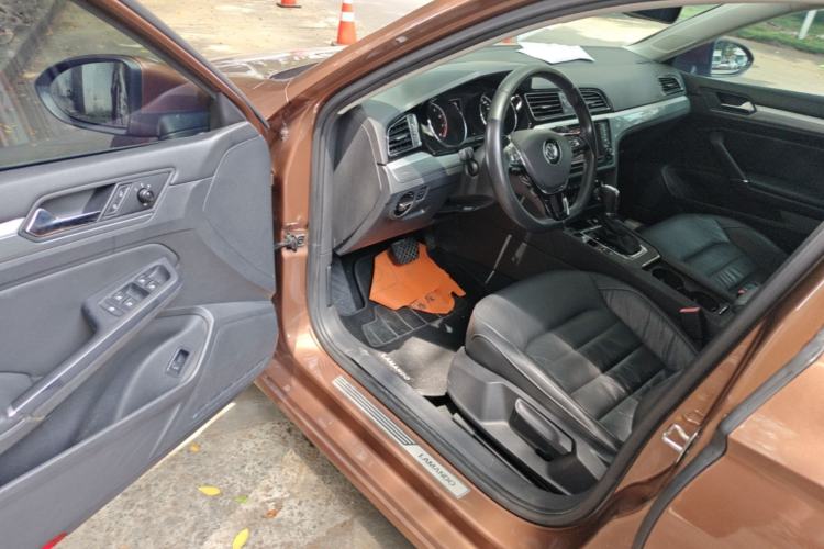 Used Volkswagen Lamando 2015 280TSI DSG Comfort Edition Driver Seat