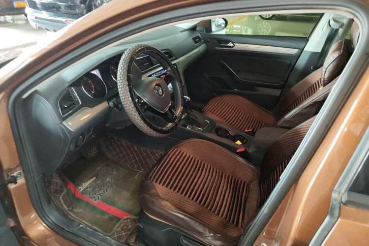 Used Volkswagen Lamando 2015 230TSI DSG Fashion Edition Driver Seat