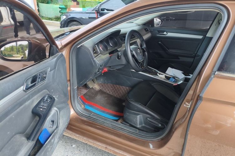 Used Volkswagen Lamando 2015 230TSI DSG Fashion Edition Driver Seat
