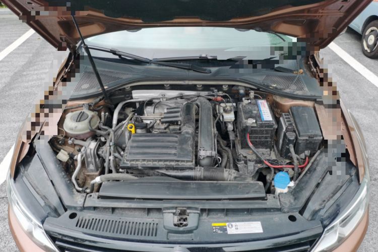 Used Volkswagen Lamando 2015 280TSI DSG Comfort Edition Engine Bay