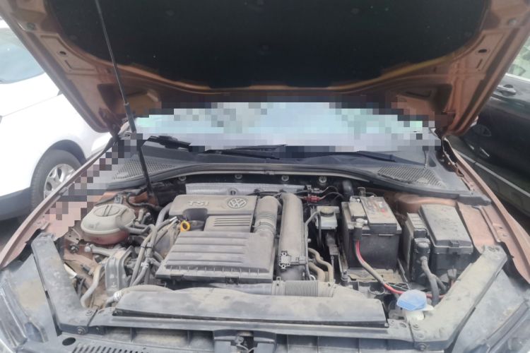 Used Volkswagen Lamando 2015 230TSI DSG Fashion Edition Engine Bay