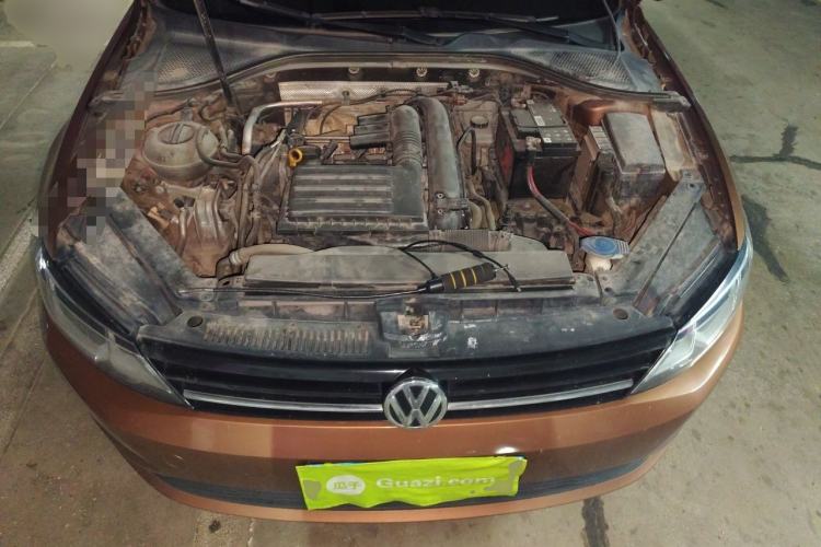 Used Volkswagen Lamando 2015 230TSI DSG Fashion Edition Engine Bay