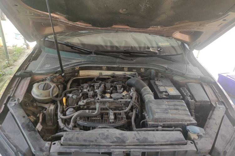 Used Volkswagen Lamando 2015 330TSI DSG Comfort Edition Engine Bay