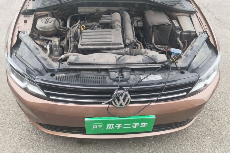 Used Volkswagen Lamando 2015 230TSI DSG Fashion Edition Engine Bay