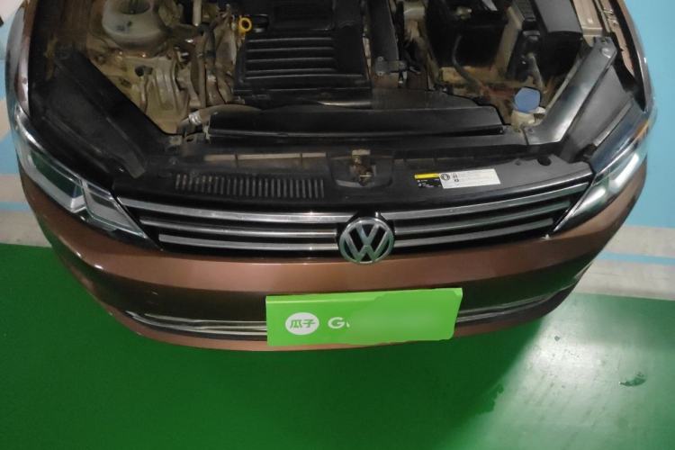 Used Volkswagen Lamando 2015 280TSI DSG Comfort Edition Engine Bay
