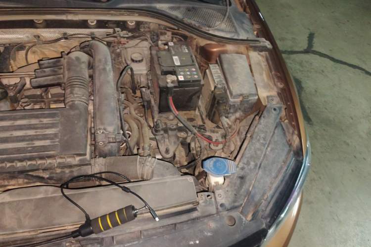 Used Volkswagen Lamando 2015 230TSI DSG Fashion Edition Engine Bay Left