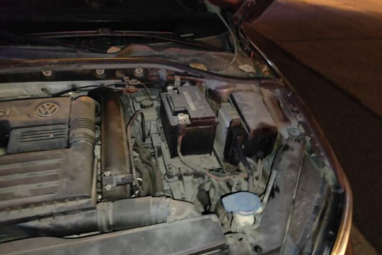 Used Volkswagen Lamando 2015 230TSI DSG Fashion Edition Engine Bay Left