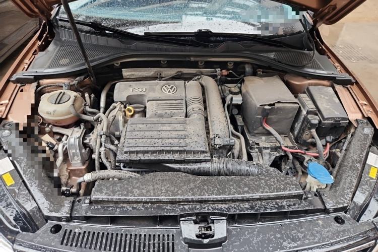 Used Volkswagen Lamando 2015 280TSI DSG Luxury Edition Engine Bay