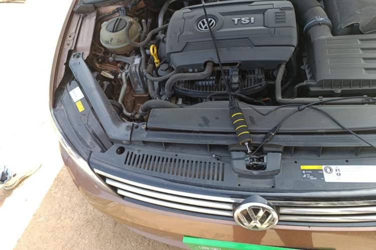 Used Volkswagen Lamando 2015 330TSI DSG Luxury Edition Engine Bay Right
