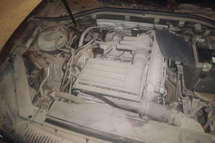 Used Volkswagen Lamando 2015 230TSI DSG Fashion Edition Engine Bay Right