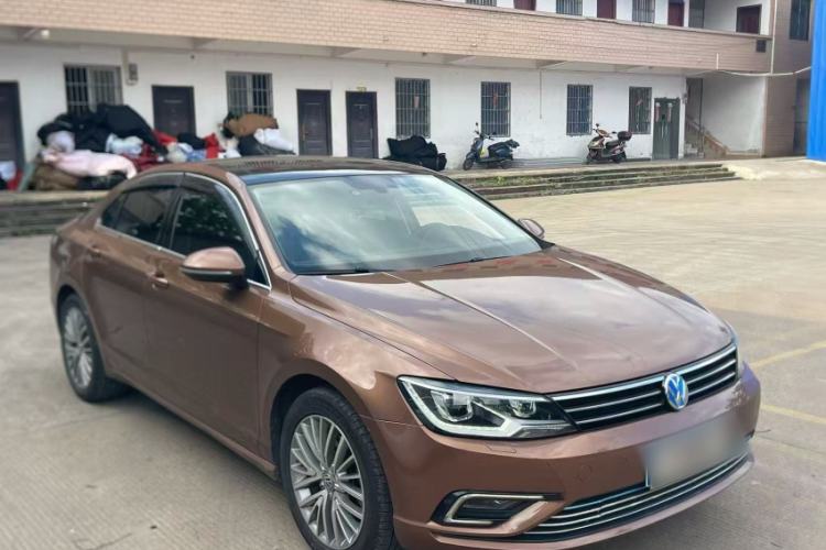 Used Volkswagen Lamando 2015 280TSI DSG Luxury Edition Exterior 2