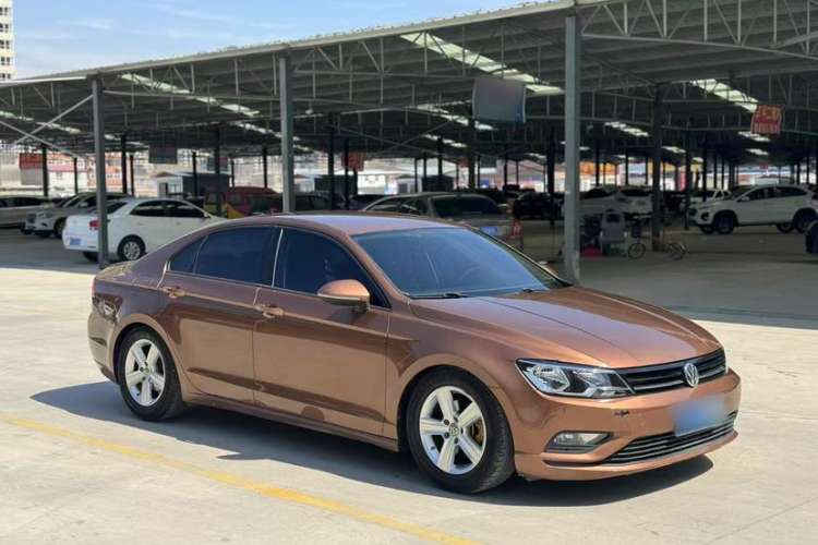 Used Volkswagen Lamando 2015 230TSI Manual Trend Edition Exterior 2