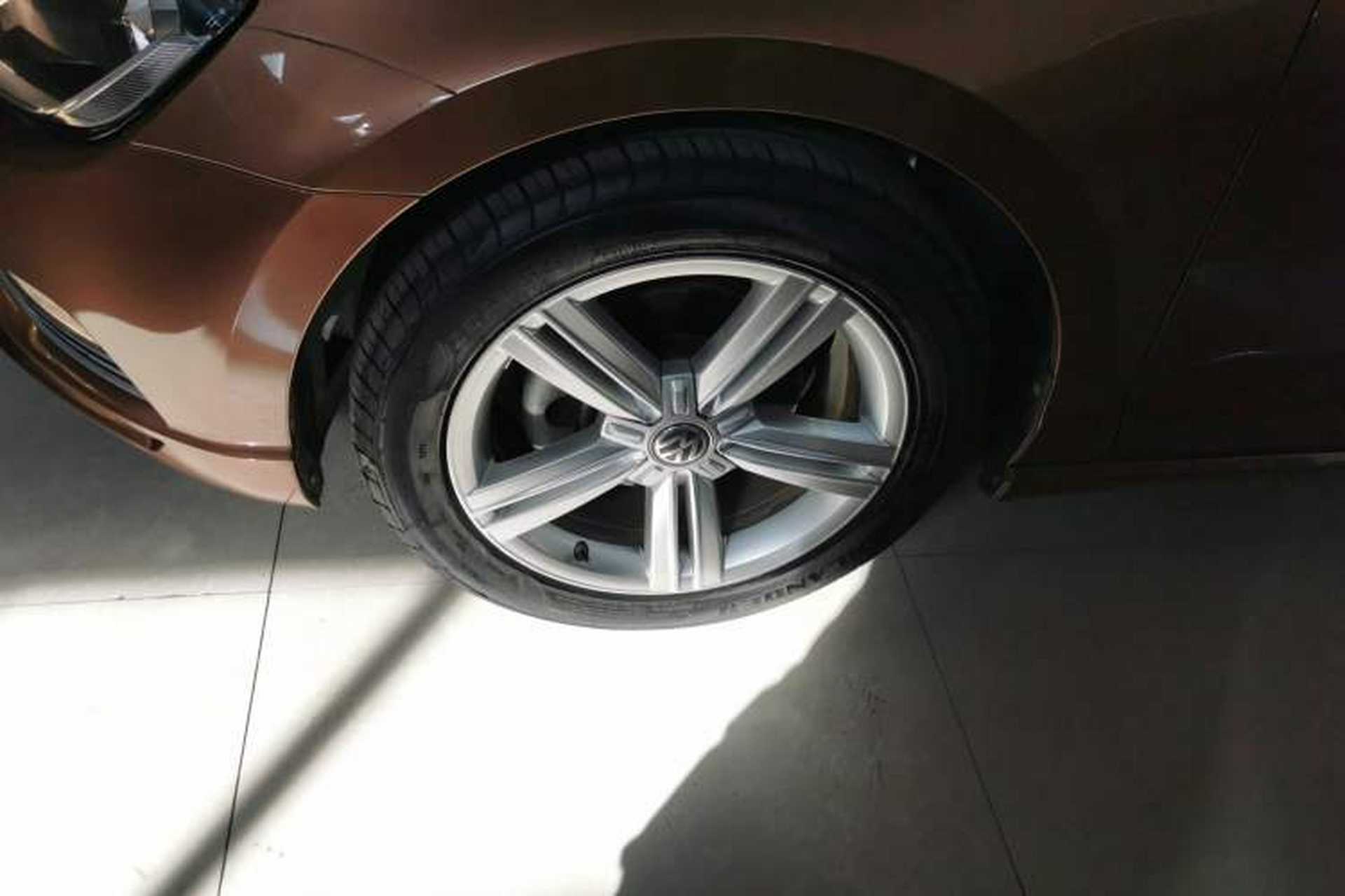 Used Volkswagen Lamando 2015 280TSI DSG Comfort Edition Exterior 4