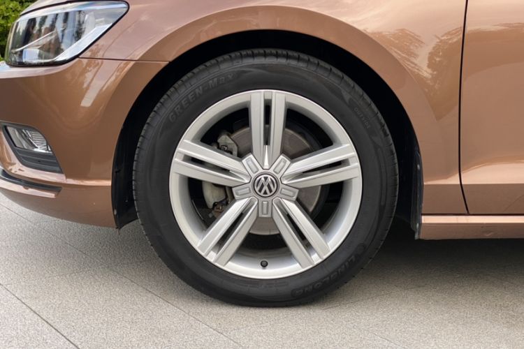 Used Volkswagen Lamando 2015 280TSI Manual Comfort Edition Exterior 4
