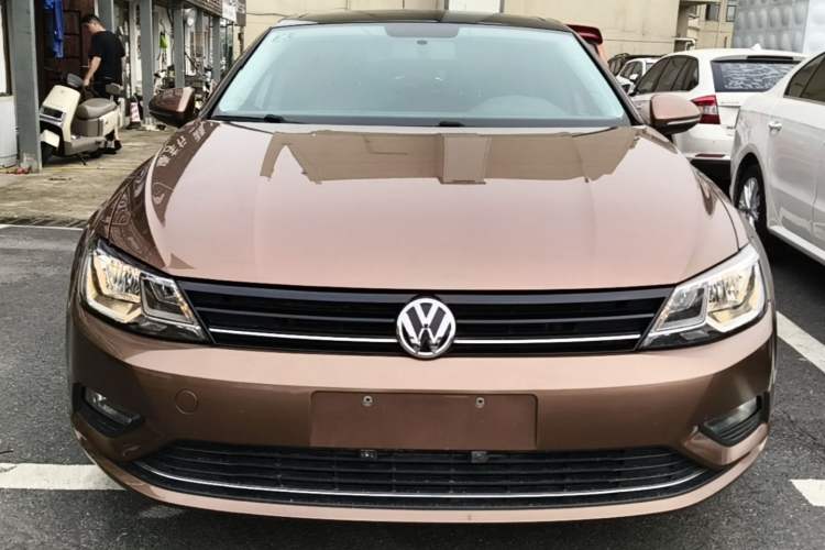 Used Volkswagen Lamando 2015 280TSI DSG Comfort Edition Front