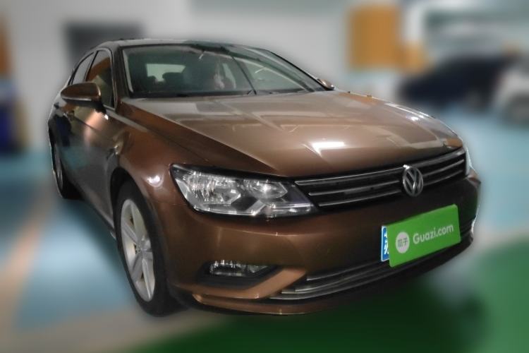 Used Volkswagen Lamando 2015 280TSI DSG Comfort Edition Front Right 45 Deg