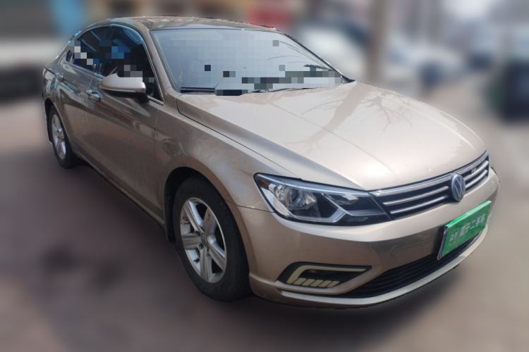 Used Volkswagen Lamando 2015 230TSI DSG Fashion Edition Front Right 45 Deg