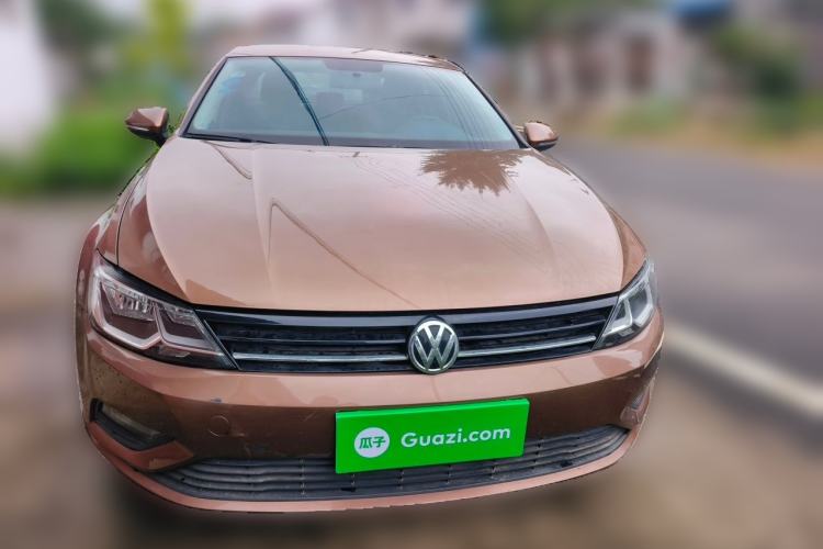 Used Volkswagen Lamando 2015 230TSI Manual Trend Edition Front