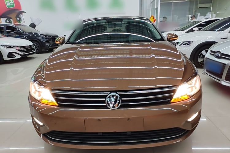 Used Volkswagen Lamando 2015 280TSI Manual Comfort Edition Front