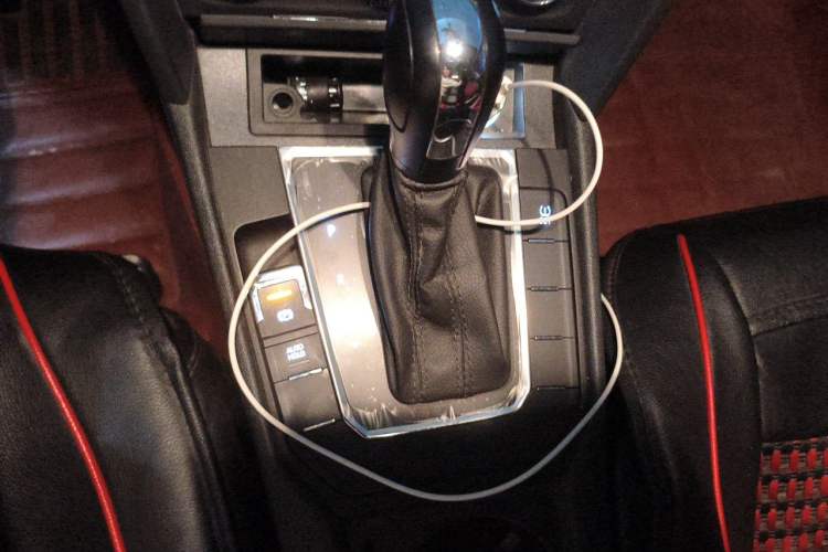 Used Volkswagen Lamando 2015 230TSI DSG Fashion Edition Gear Lever