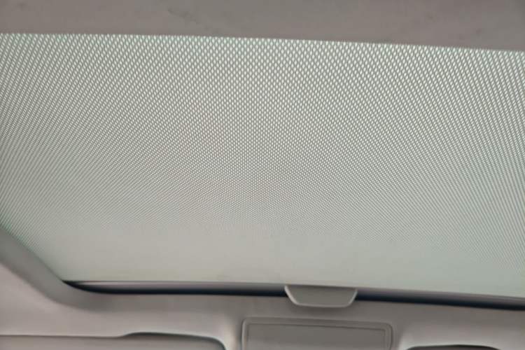Used Volkswagen Lamando 2015 330TSI DSG Luxury Edition Headliner