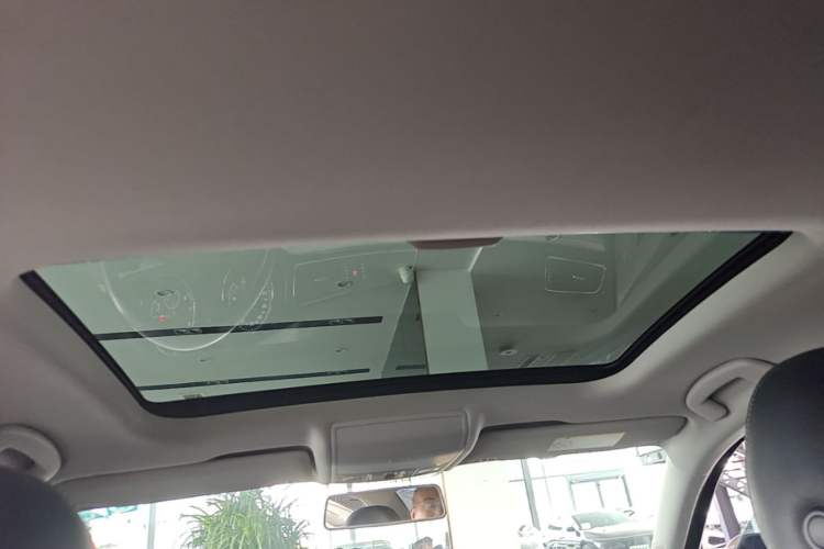 Used Volkswagen Lamando 2015 280TSI DSG Comfort Edition Headliner