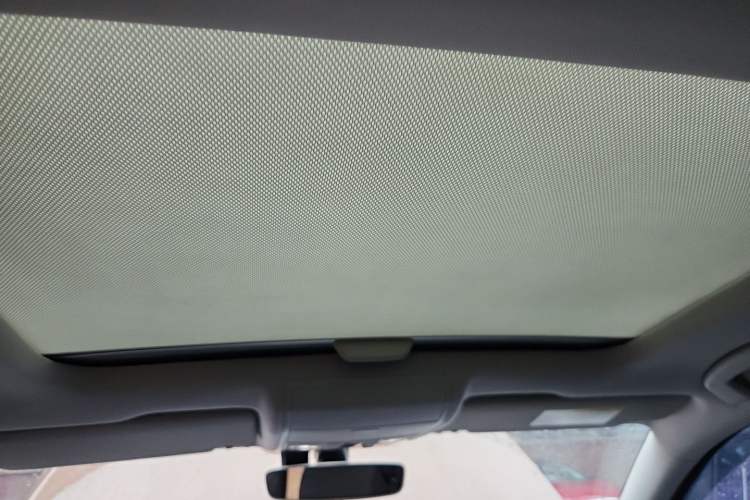 Used Volkswagen Lamando 2015 280TSI DSG Luxury Edition Headliner