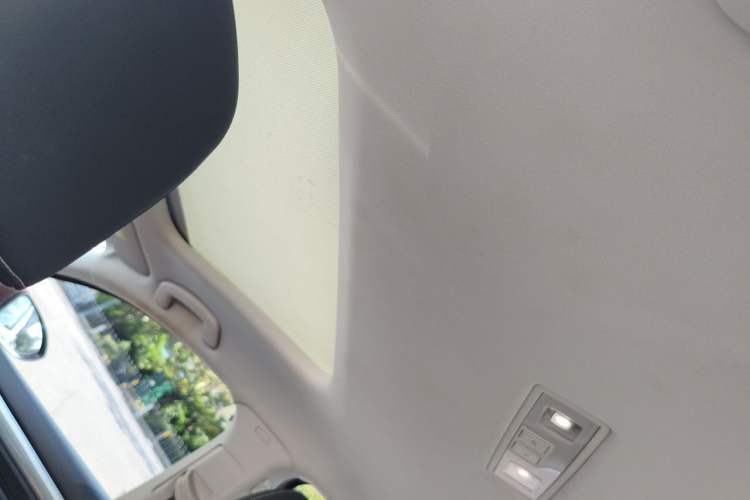 Used Volkswagen Lamando 2015 280TSI DSG Luxury Edition Headliner