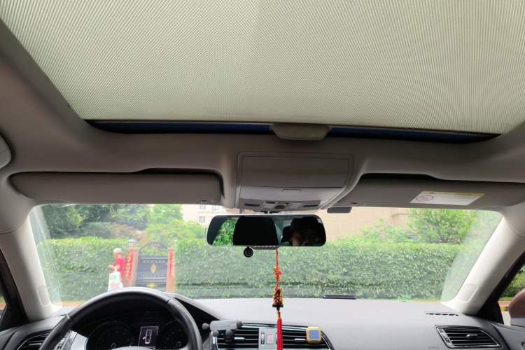 Used Volkswagen Lamando 2015 280TSI DSG Comfort Edition Headliner