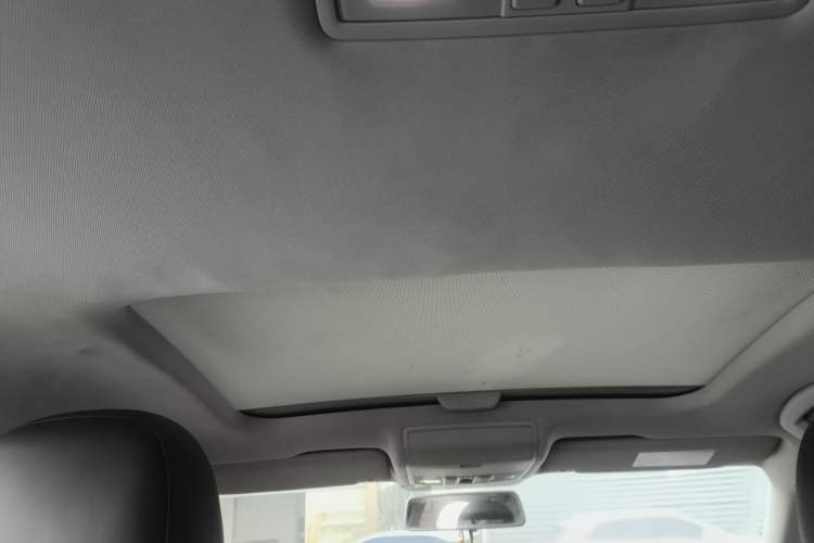 Used Volkswagen Lamando 2015 330TSI DSG Comfort Edition Headliner
