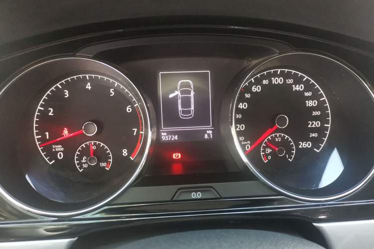 Used Volkswagen Lamando 2015 330TSI DSG Comfort Edition Instrument Cluster