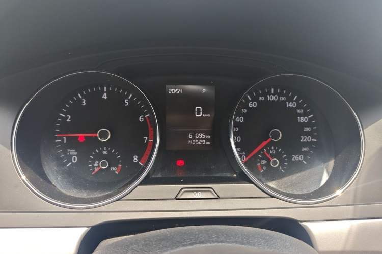 Used Volkswagen Lamando 2015 230TSI DSG Fashion Edition Instrument Cluster