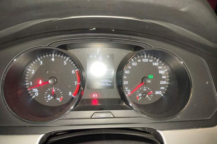 Used Volkswagen Lamando 2015 230TSI DSG Fashion Edition Instrument Cluster