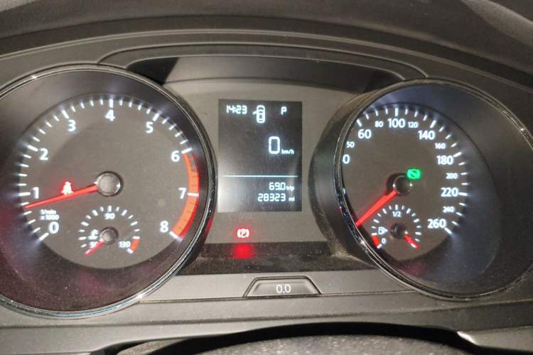 Used Volkswagen Lamando 2015 230TSI DSG Fashion Edition Instrument Cluster