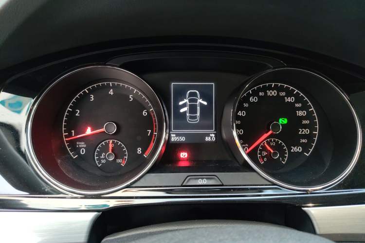 Used Volkswagen Lamando 2015 280TSI DSG Comfort Edition Instrument Cluster